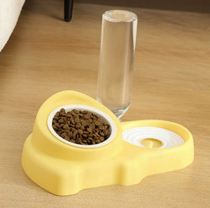 Transform Mealtime with Our Multifunctional Pet Feeder